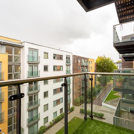 Amazing Modern 2 Bedroom Flat in Greenwich for 4 people Londen Buitenkant foto