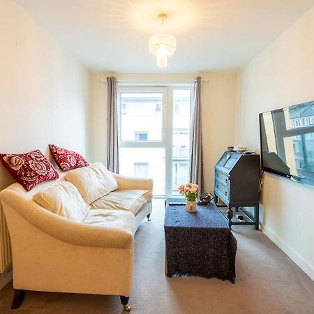 Amazing Modern 2 Bedroom Flat in Greenwich for 4 people Londen Buitenkant foto