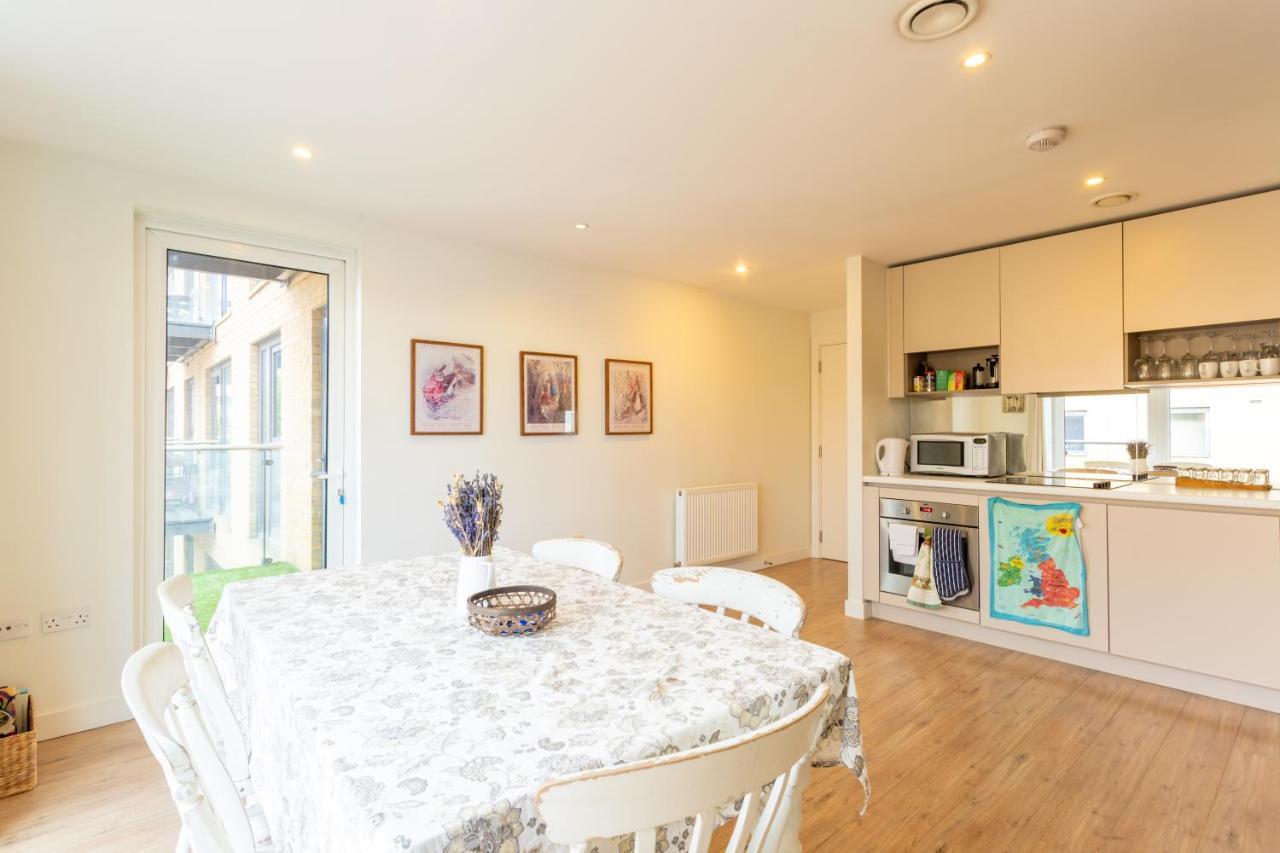 Amazing Modern 2 Bedroom Flat in Greenwich for 4 people Londen Buitenkant foto
