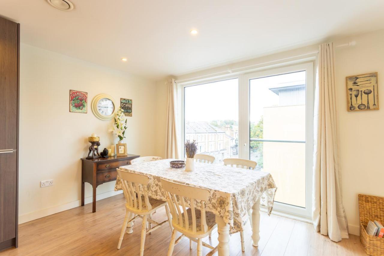 Amazing Modern 2 Bedroom Flat in Greenwich for 4 people Londen Buitenkant foto