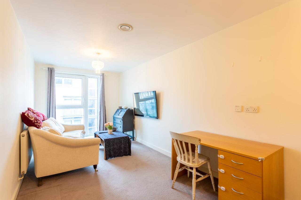Amazing Modern 2 Bedroom Flat in Greenwich for 4 people Londen Buitenkant foto